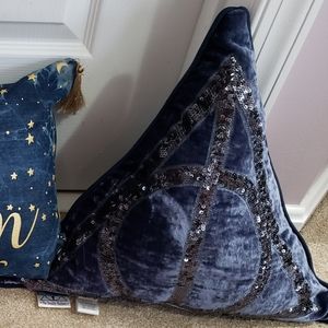 Pottery Barn Teen Harry Potter The Deathly Hallows Throw Pillow